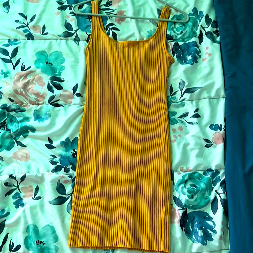 Mustard bodycon dress - Picture 2 of 2